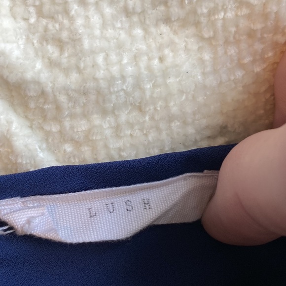 Lush Navy Blue size small ladies top, soft sheer material. EUC no defects - Picture 6 of 8